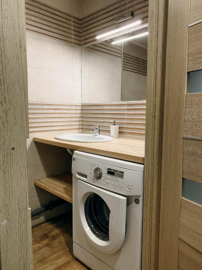Апартаменти В Центрі Міста Ternopil Eksteriør bilde
