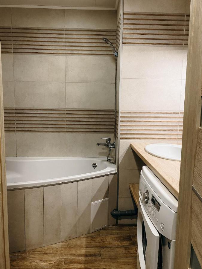 Апартаменти В Центрі Міста Ternopil Eksteriør bilde